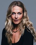  Einarsdóttir